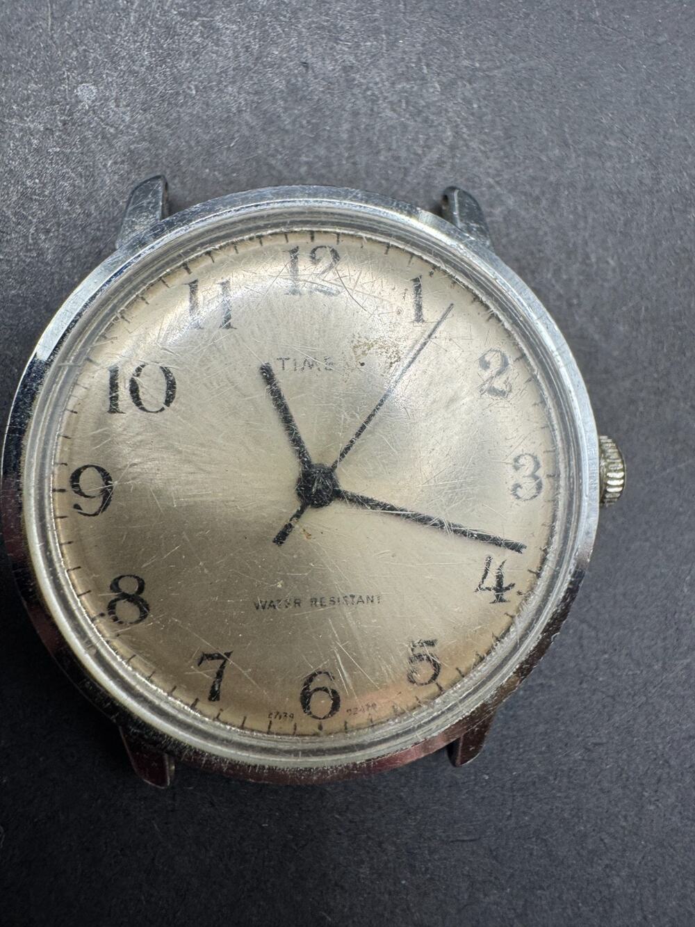 Vintage TIMEX MARLIN Great Britain 1971 Men's Hand Wind Watch Silver Tone 31mm